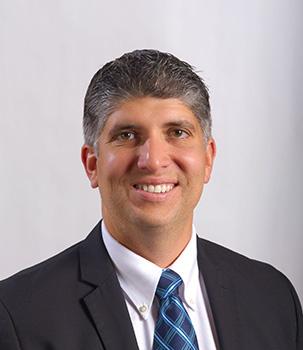 Bangor Ophthalmologist Oscar R. Batlle, MD